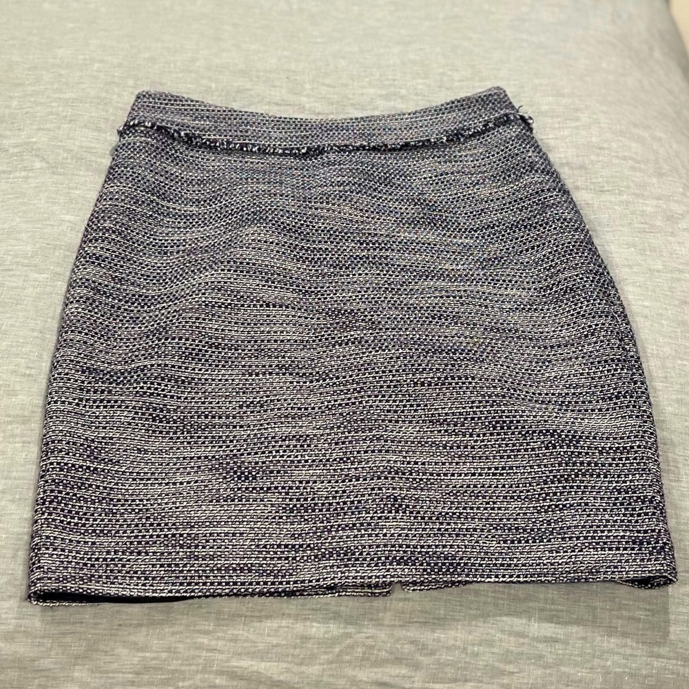 Karl Lagerfeld Pencil Skirt Womens 8
Blue Tweed Woven Fringe - Picture 7 of 10